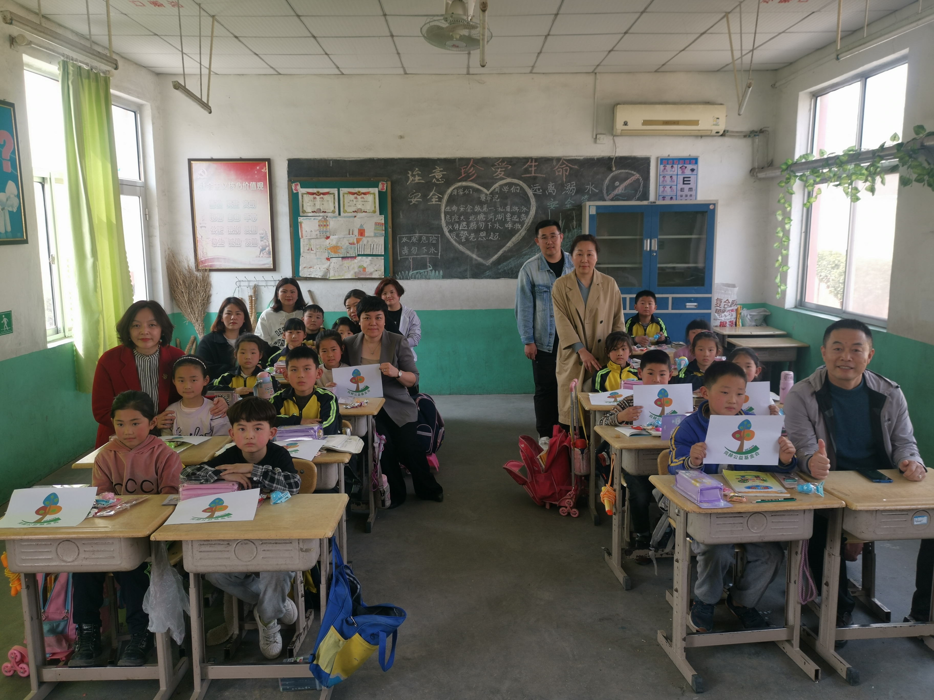 第209所 平度市崔家集镇状元府米兰体育-米兰(中国)官网
刘丽新小学