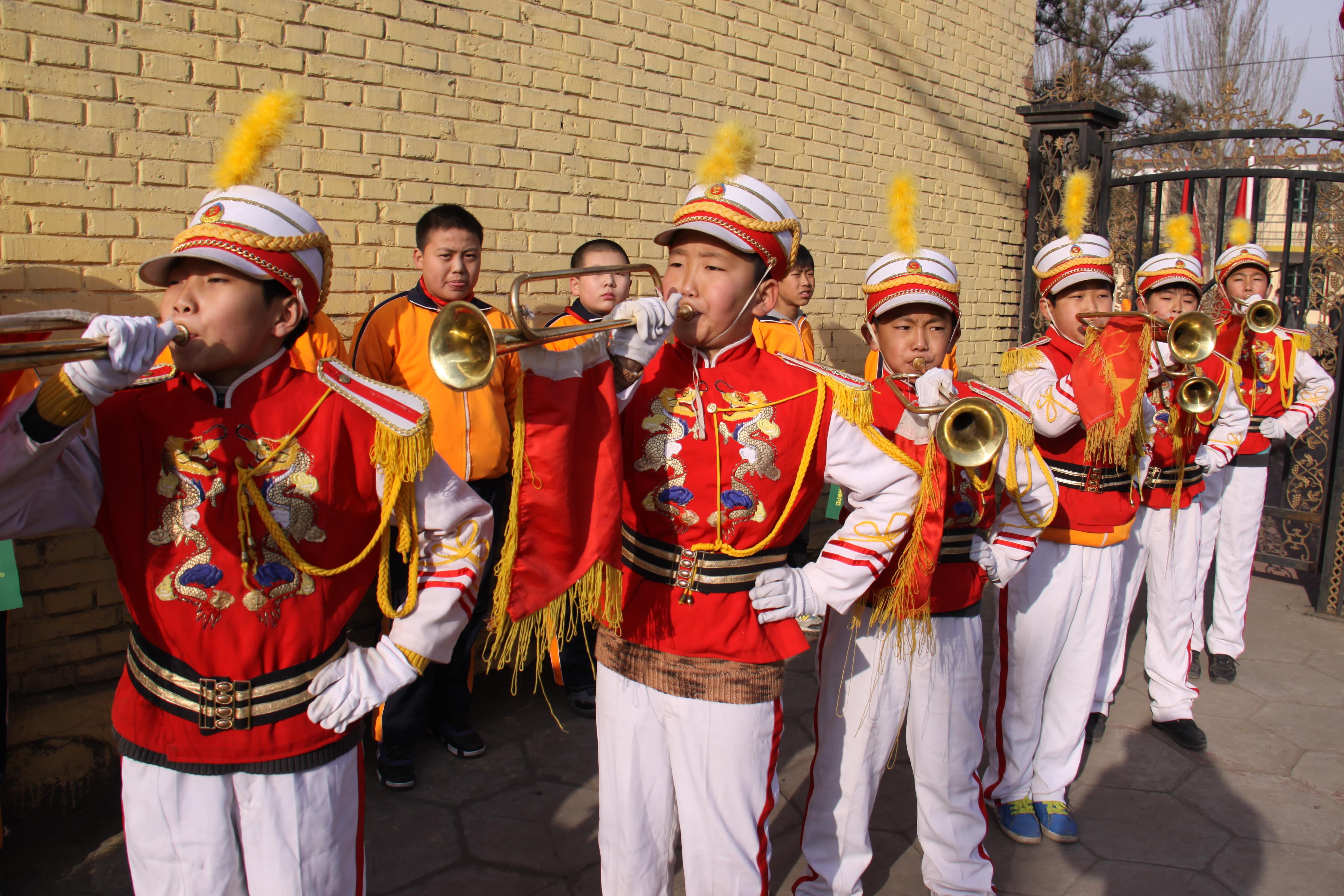 第22所 包头市西北门米兰体育-米兰(中国)官网
董丽萍小学